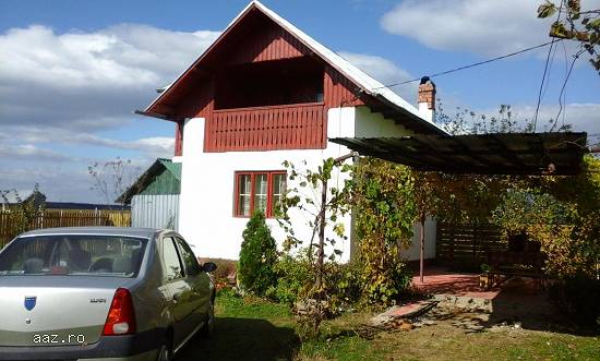 Vand casa vacanta cu 1300 mp teren intravilan sat Smei,   Jud. Arges
