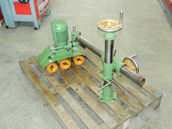 Dispozitiv de avans mecanic cu 3 role CIPSY