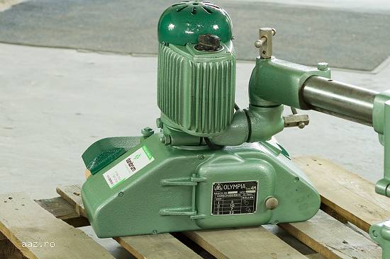 Dispozitiv de avans mecanic cu 3 role OLYMPIA 4M