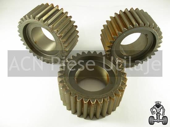 Pinion planetar pentru tractor Claas Ares 577