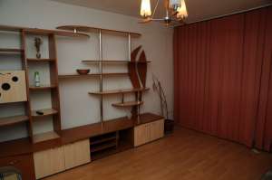 ofer pt inchiriat apart 2 camere decomandat