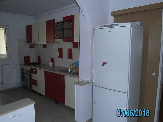 Inchiriez apartament