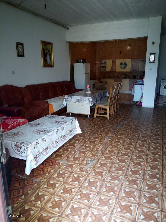 Vând casa URGENT!!