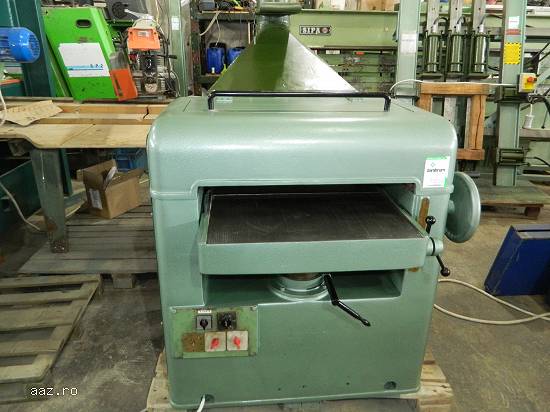 Masina de rindeluit la grosime STRICKLER HDH