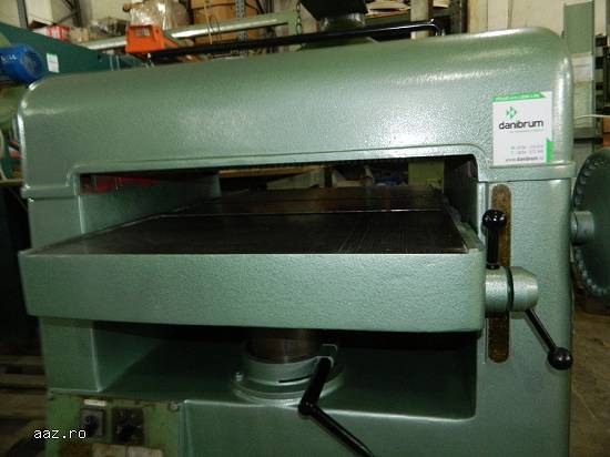 Masina de rindeluit la grosime STRICKLER HDH