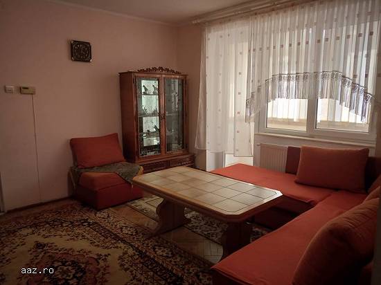 Inchiriez apartament 3 camere