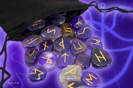 RUNE SET +GRATIS CARTEA TOTUL DESPRE RUNE-LIVRARE GRATUITA