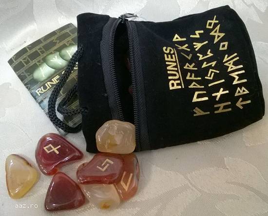 RUNE SET +GRATIS CARTEA TOTUL DESPRE RUNE-LIVRARE GRATUITA