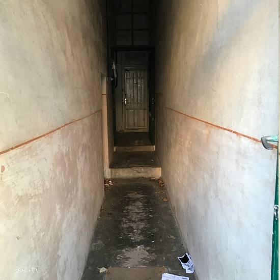 Centru - Cladire renovabila P+2+M