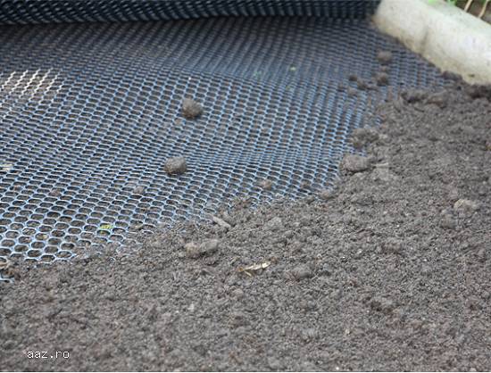 ANTI-MOLE NETTING