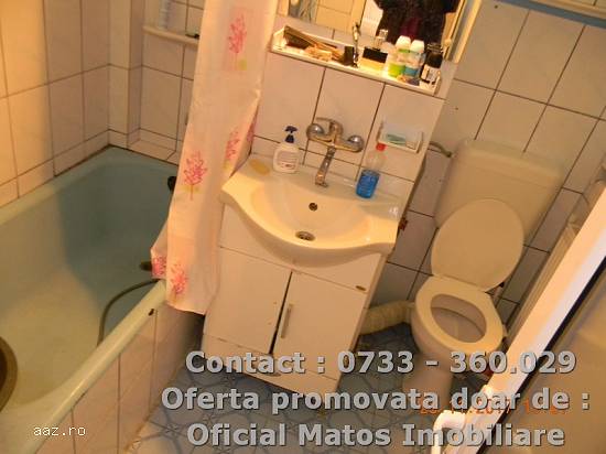 Apartament de vanzare 3 cam. Campina prin agentia Matos Imobiliare.