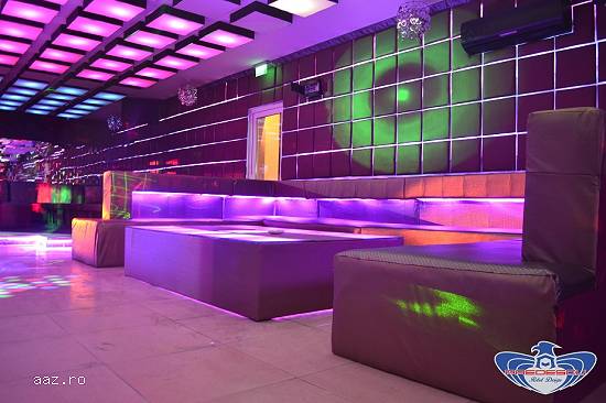 Decoratiuni Club Perne Tapitate Cu Led RGB by Predescu Rebel Design Disco Club