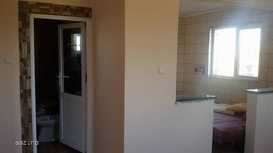 Vand casa sau schimb