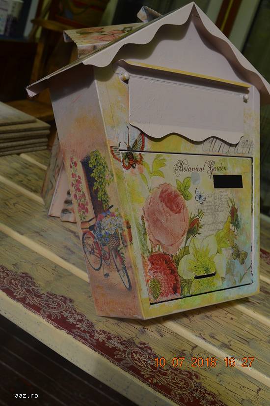 Cutie postala personalizata handmade