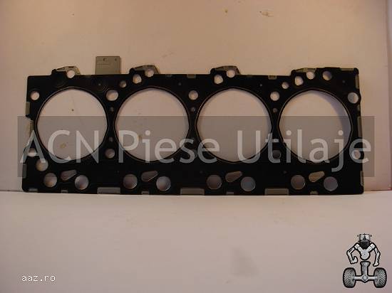 Garnitura de chiuloasa buldoexcavator Komatsu WB97S-5