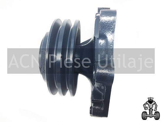 Pompa de apa New Holland 81872287