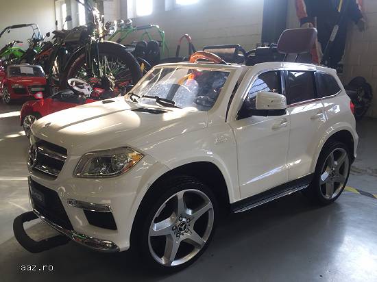 Masinuta electrica Mercedes GL63 #ALB,   4x4 ,   Display,   LED,   Scaun Reglabil