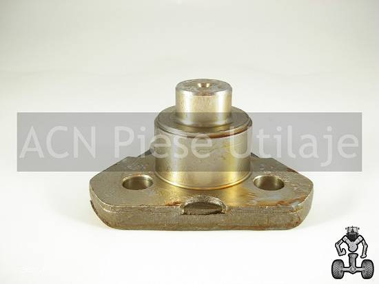 Pivot pentru tractor Massey Ferguson MF 7495