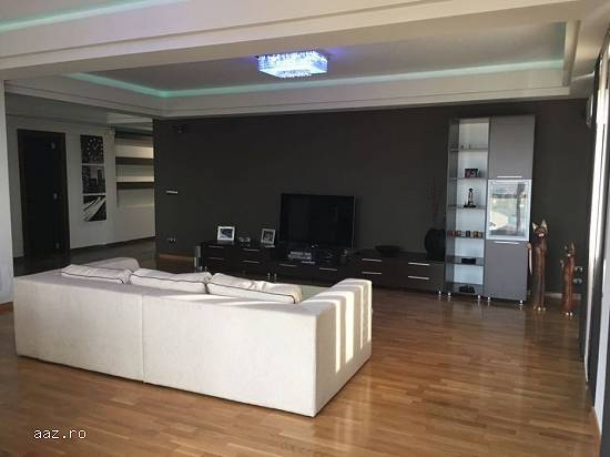 3 Decomandate de lux Ciuperca,   800 euro...