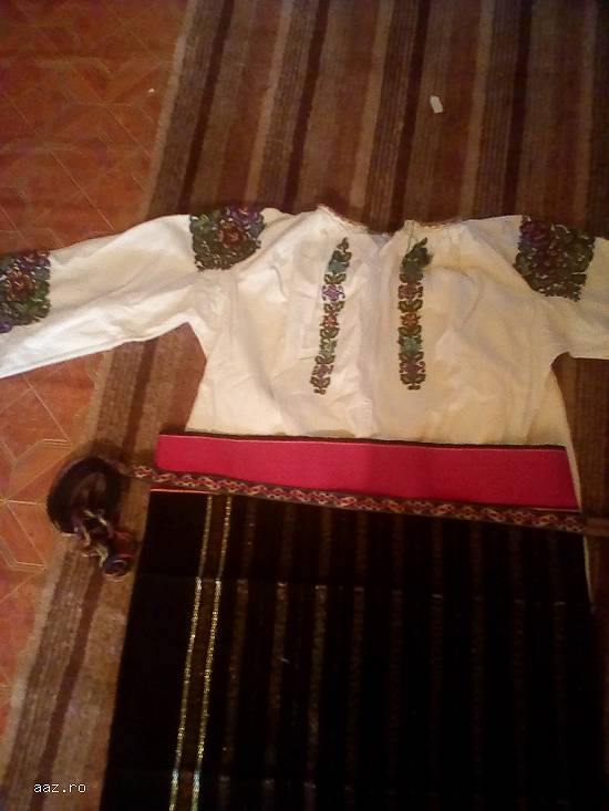 Costum national