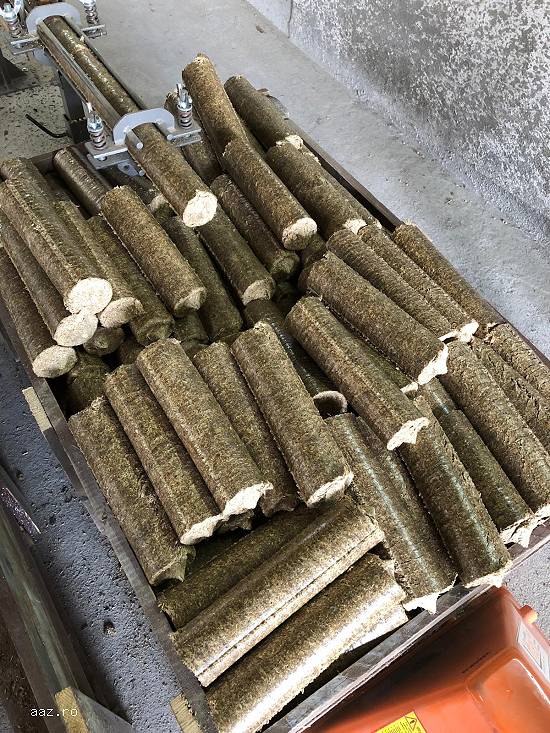 Comercializam brichete din resturile vegetale