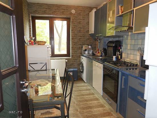 Apartament 4 camere zona Unirii Marasesti