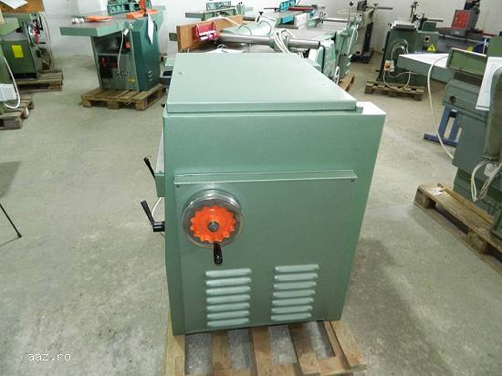 Masina de rindeluit la grosime TRIUMPH S.50