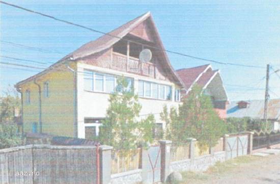 Teren 439 mp si casa P+E,   Str. Salcamilor,   Onesti,   Bacau