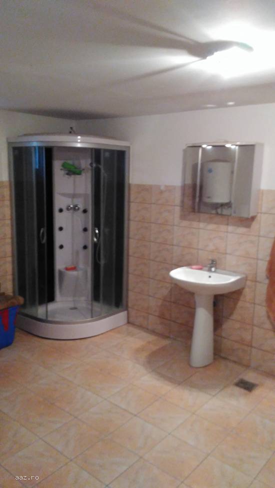 Vând casă în Valea Nandrului