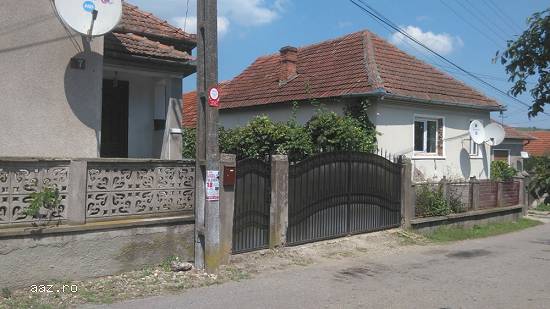 Vând casă în Valea Nandrului