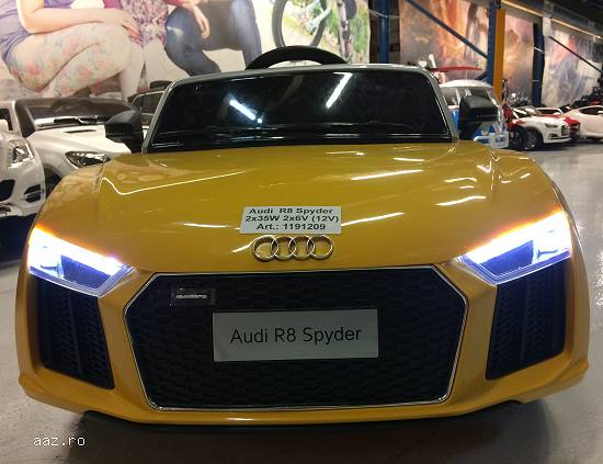 Mașinuta Cu Telecomanda Audi R8 Spyder Pentru Copii New 2018