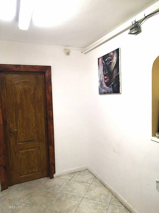 inchiriez camera salon