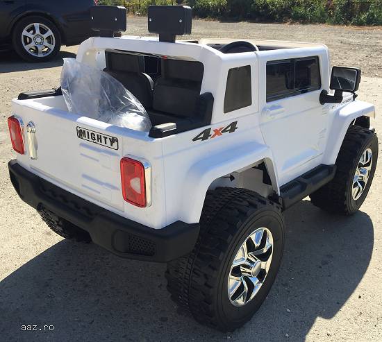 Masinuta Cu Telecomanda JeeP Comfort Pentru Copii NOU 2018
