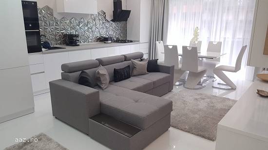 Parchet laminat super lucios ALB