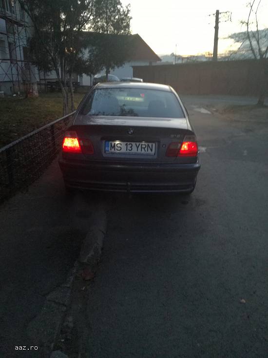 Vand masina bmw 318i 1.8benzina anu2000