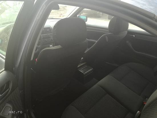 Vand masina bmw 318i 1.8benzina anu2000