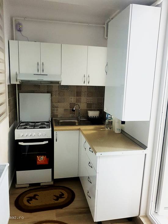 Inchiriez apartament cu 2 camere