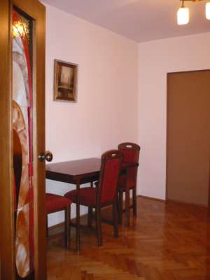 Inchiriere apartament 3 camere Calea Calarasilor