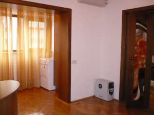 Inchiriere apartament 3 camere Calea Calarasilor