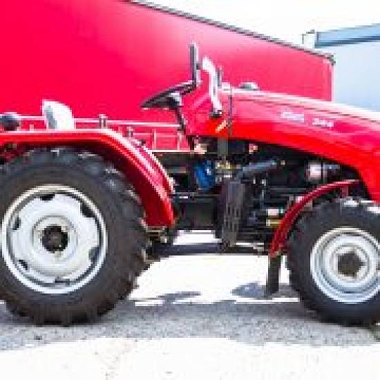 Tractor agricol DF 244 de  25 CP tractiune 4x4