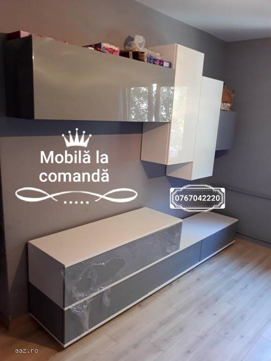 Mobilă la comandă
