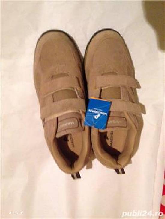 Adidasi originali Italia Madigan 44