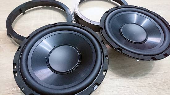 SET 2 Difuzoare auto; woofer 6,  5" Putere: 120W / 4Ω