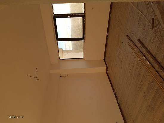 2 Decomandate Calea Severinului,   65000 euro...