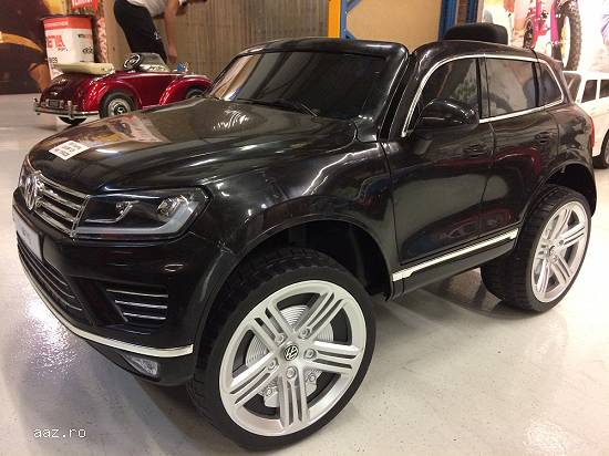 Masina Electrica VW Touareq Negru Pentru Copii New 2019