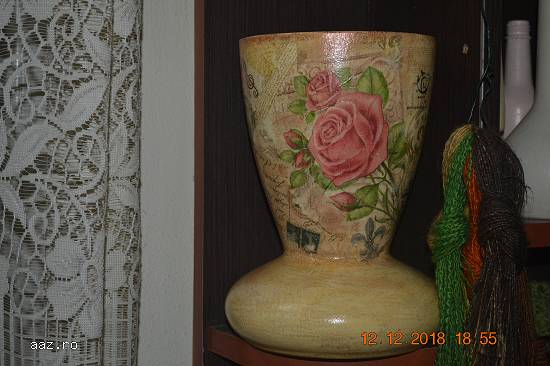 Vaza decorata handmade - sticla germana