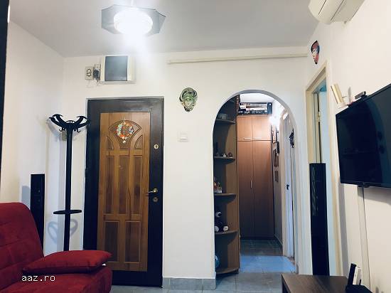 Vand apartament living + 2 dormitoare mobilat utilat zona Kaufland Vlaicu