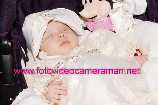 Servicii filmari si fotografii pentru botez