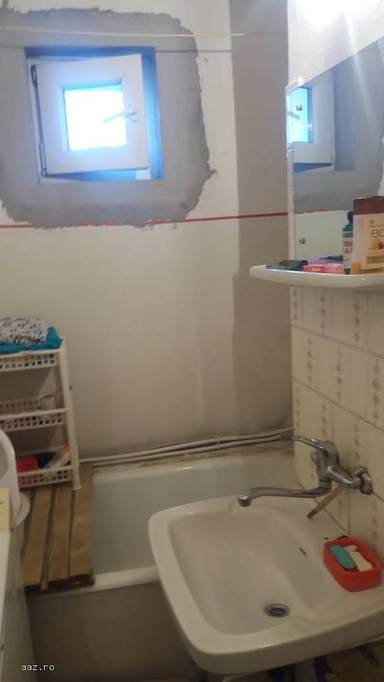 De vanzare ap.2 camere decomandate