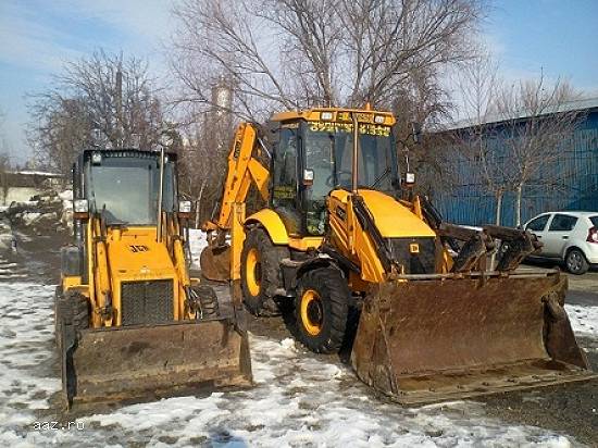 Inchiriere excavator pe pneuri 18 tone